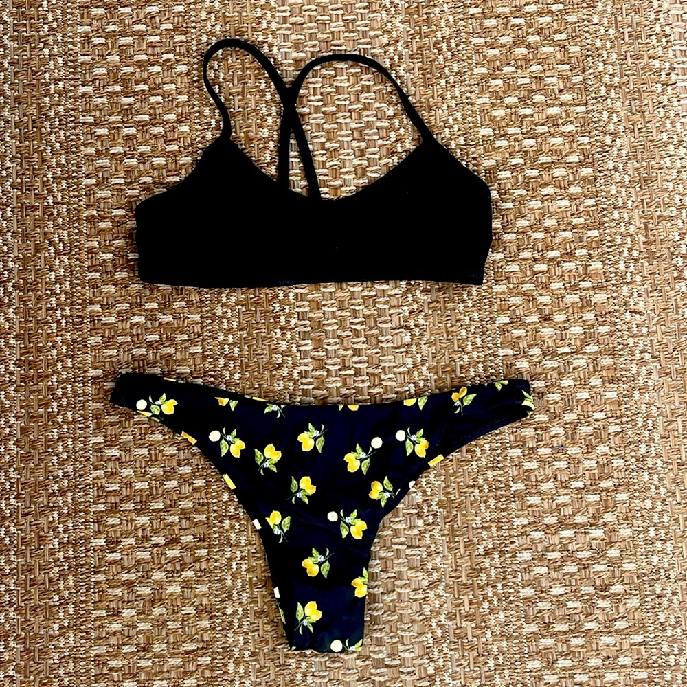 Jolyn bikini